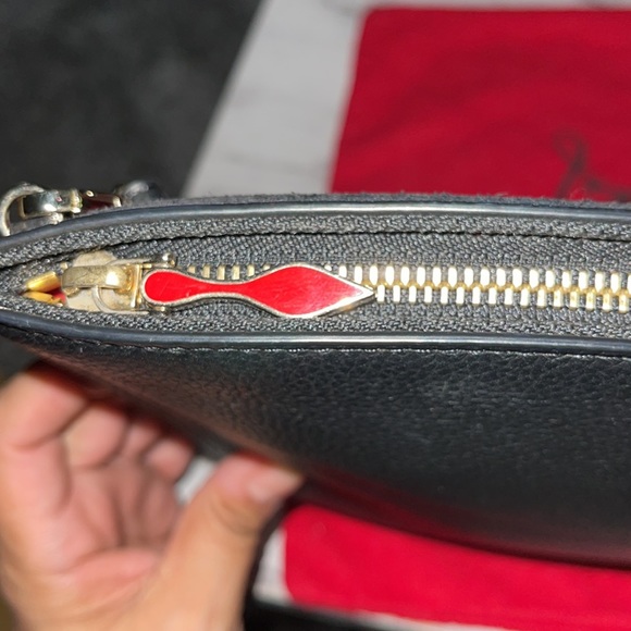 🍎SOLD🍎100% Christain Louboutin clutch with sparkles gorgeous pristine condition. - Picture 8 of 10